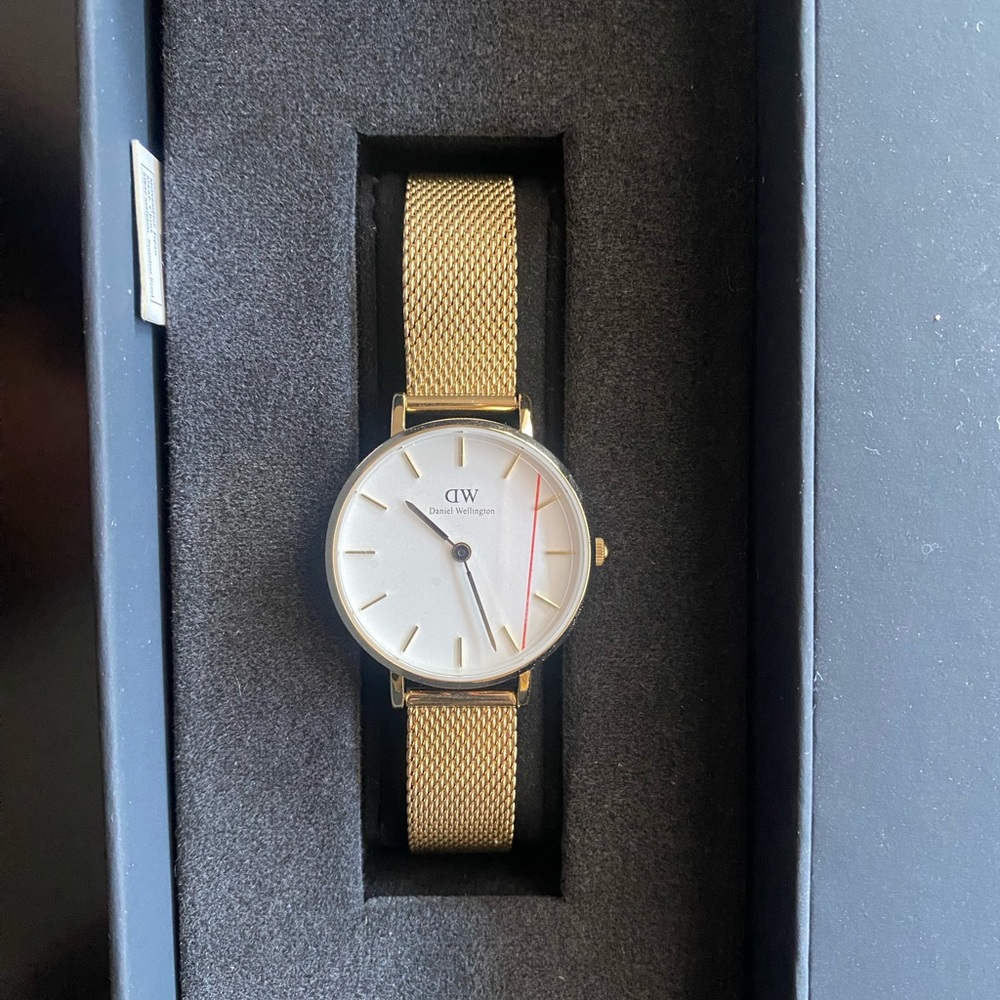 BRAND NEW!! Daniel Wellington Women’s Watch